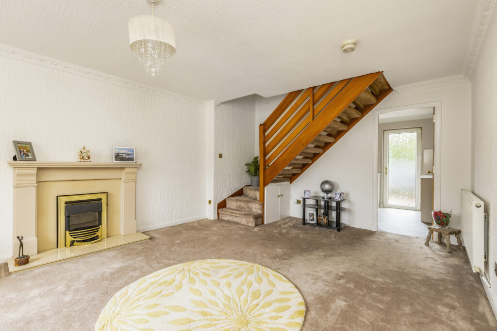 58 Hermitage Park Grove, EH6 8DX Beveridge & Kellas