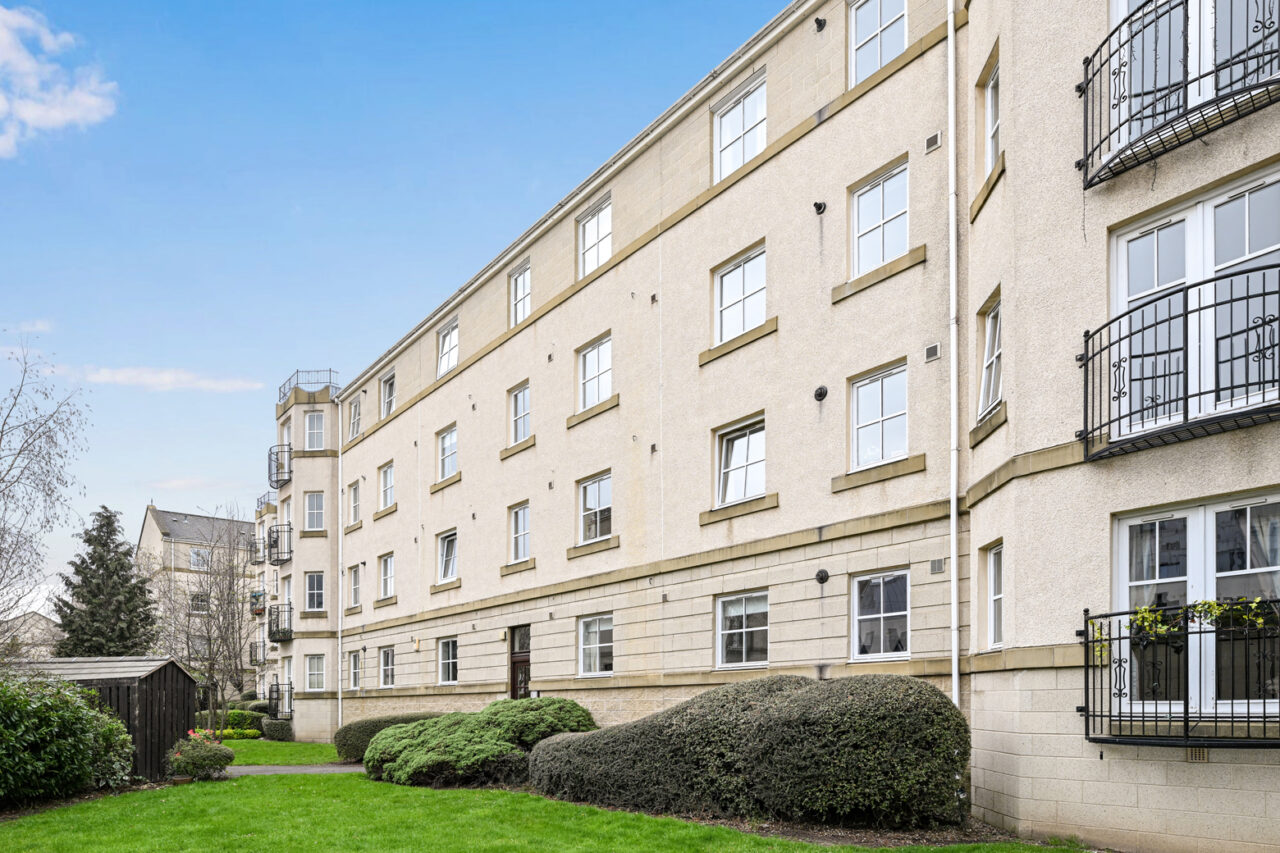 11/1 Huntingdon Place, Edinburgh, EH7 4AX