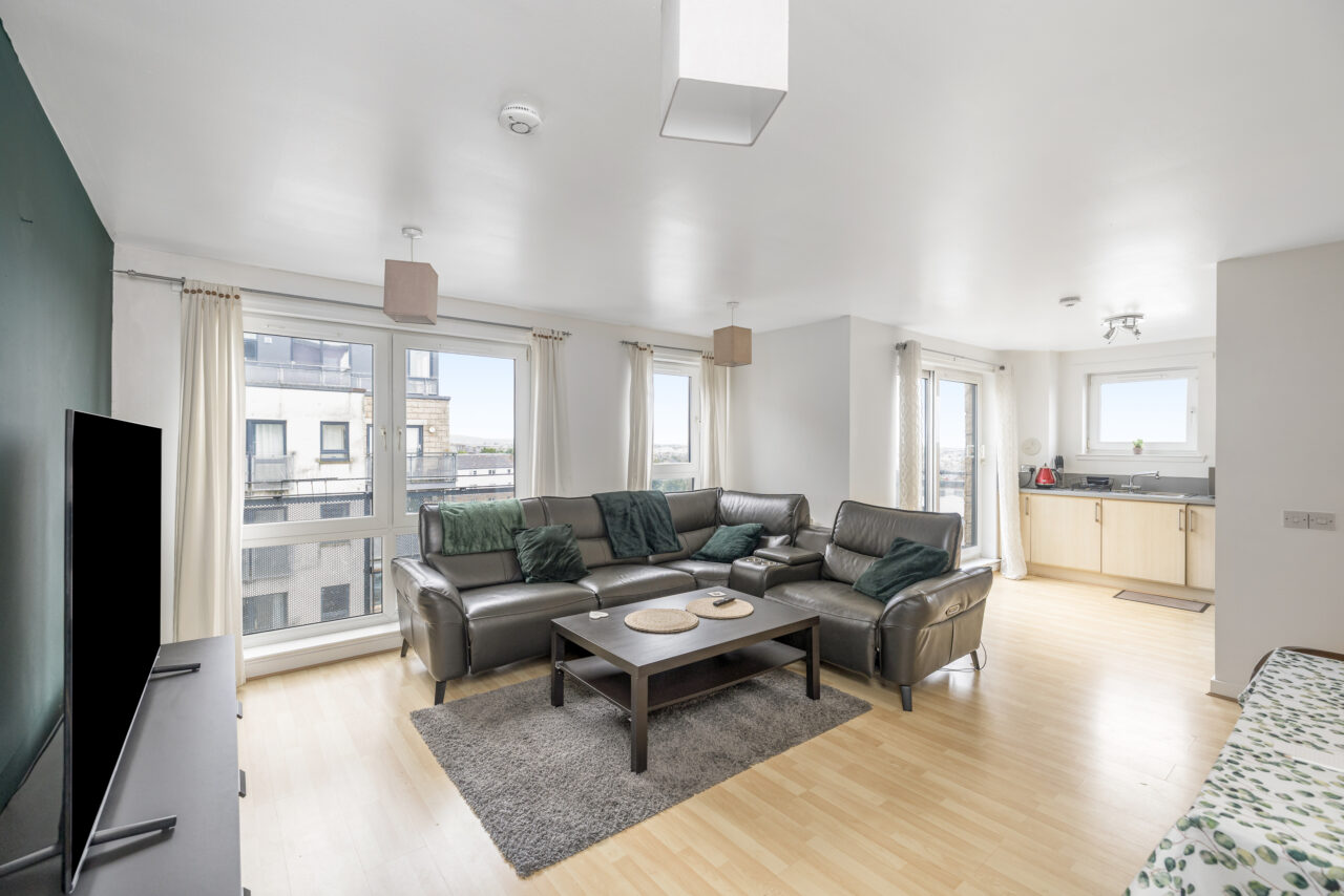 1/15 Hawkhill Close, Edinburgh, EH7 6AB